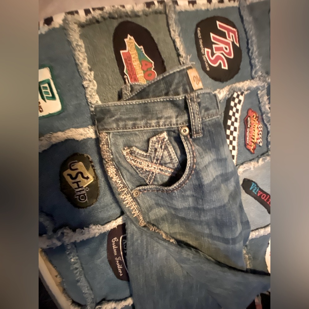 2002 wranglers jeans size women small/medium